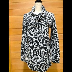 LNWOT Tonic brand cardigan sweater